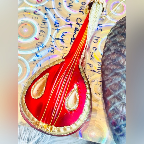 Lot 7 ornaments: Blown glass mandolin/pinecone/icicles/Red Cross snowman bell - Picture 3 of 9